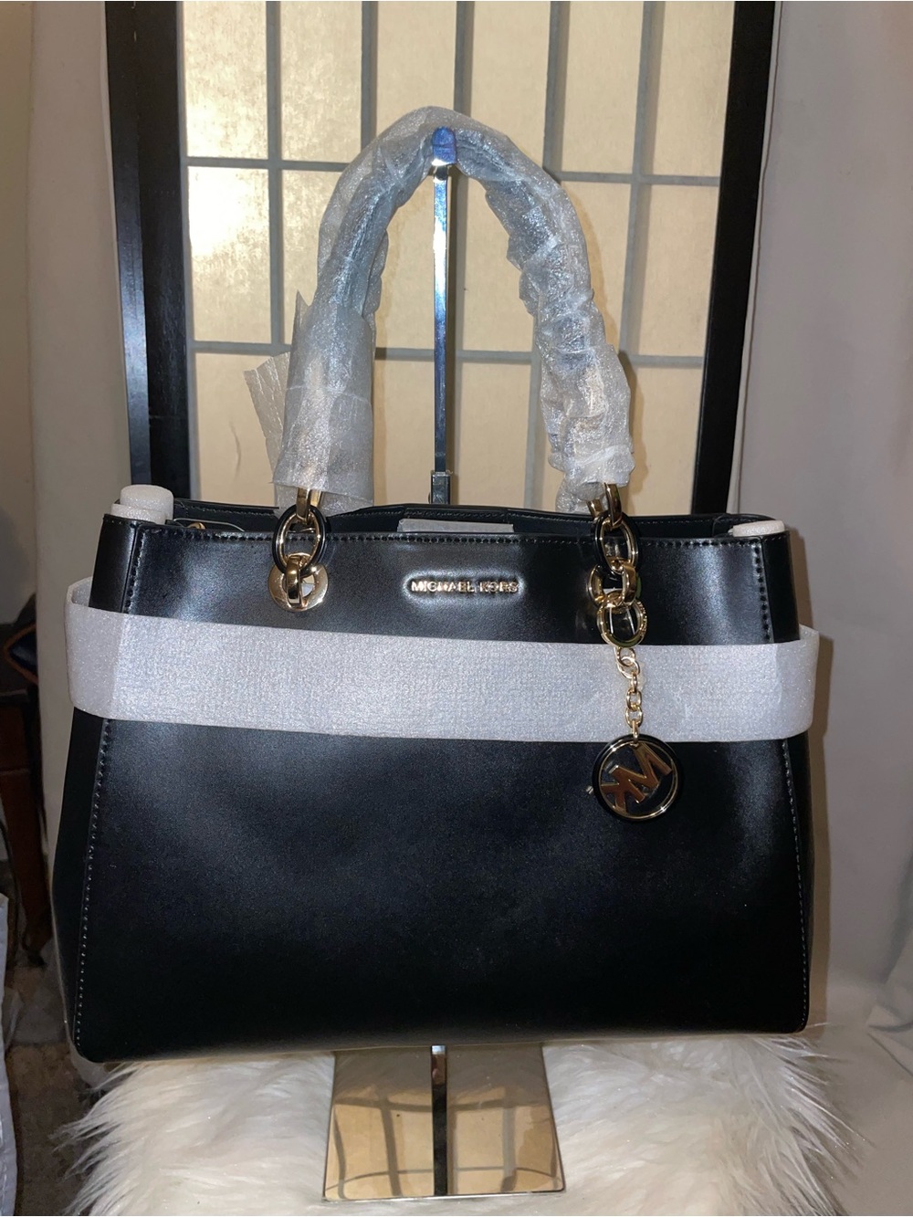 MICHAEL KORS RARE BLACK CYNTHIA SATCHEL NWT NEW DEADSTOCK VAULT FIND